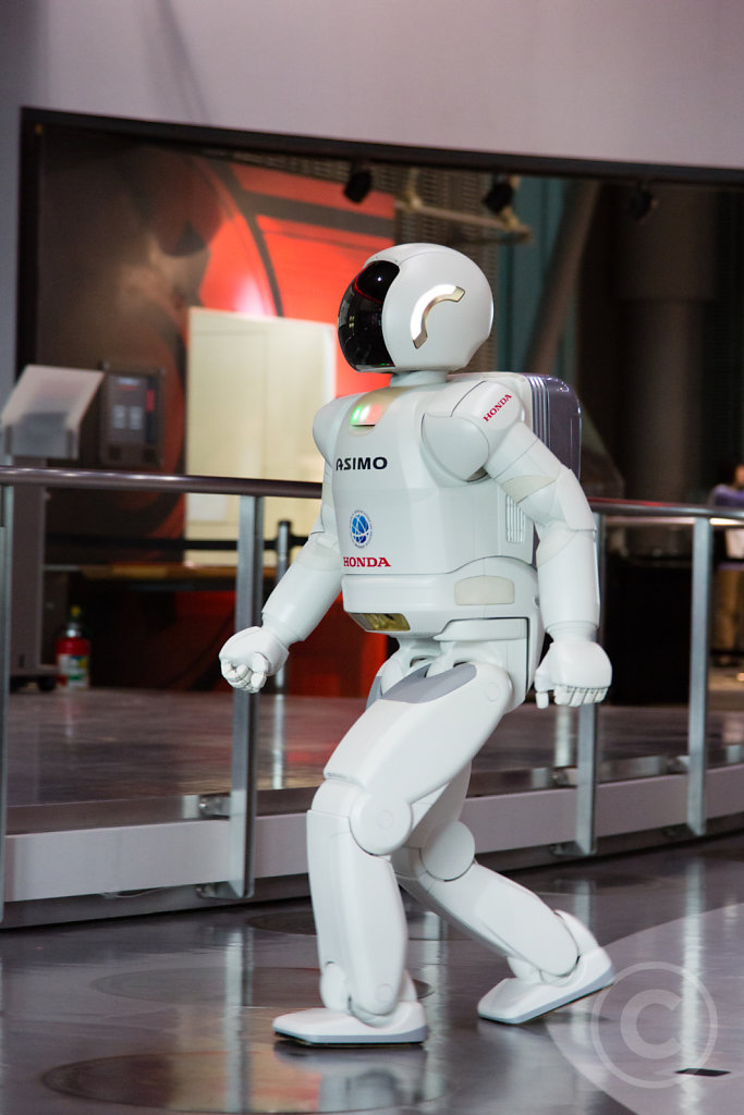 Asimo walks around